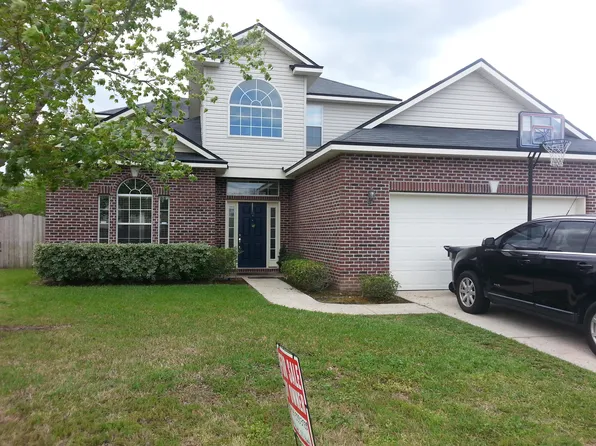 11753 Huckleberry Trl E, Macclenny, FL 32063