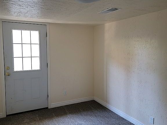 Bsmt fam room,outside entry