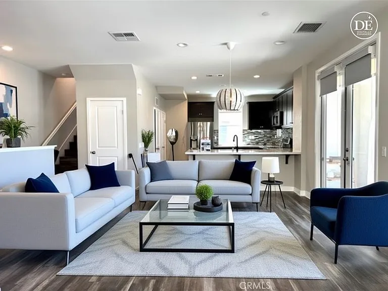 623 W Foothill Blvd #44 — Photo 3