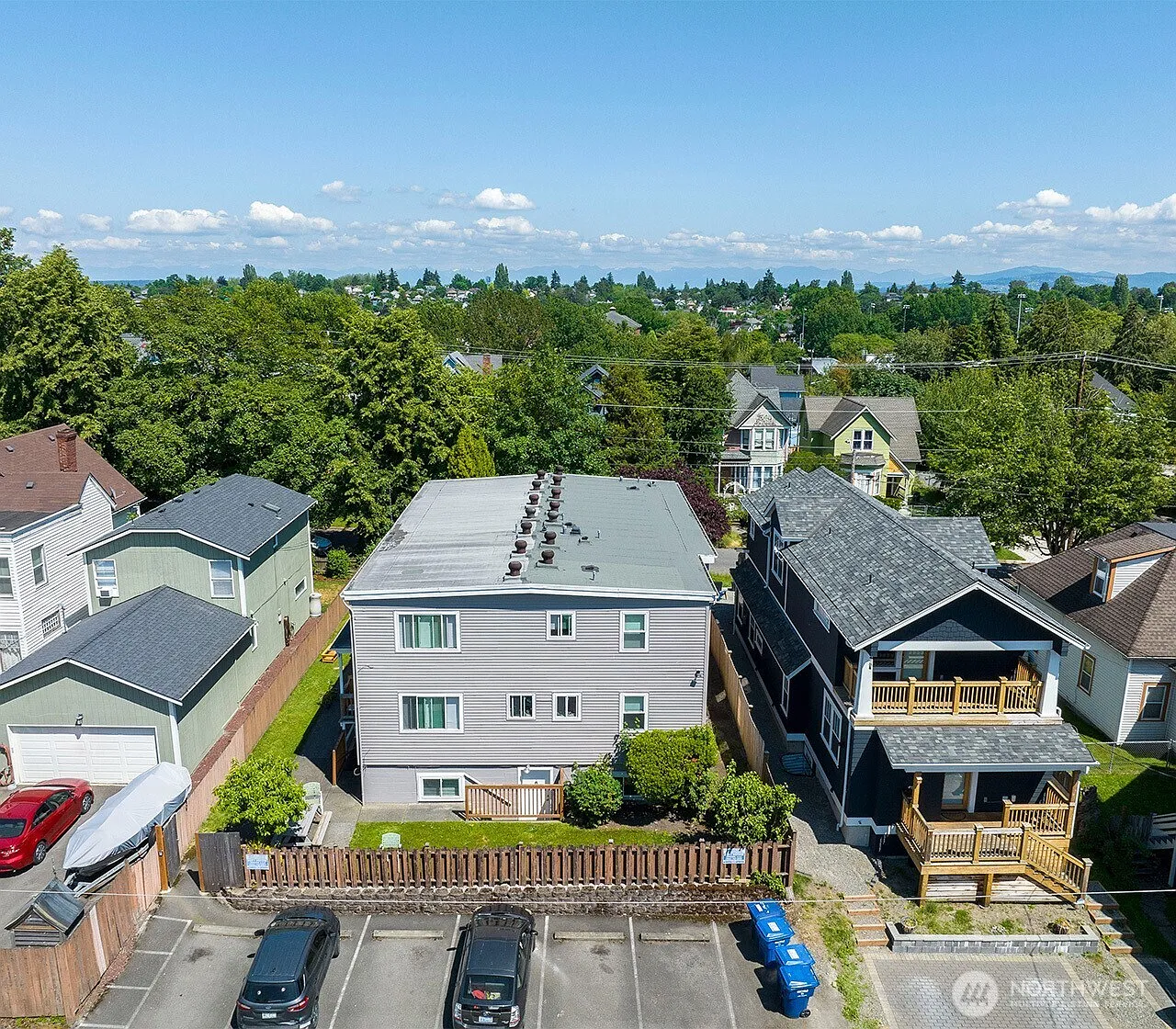 711 21st Avenue photo 1