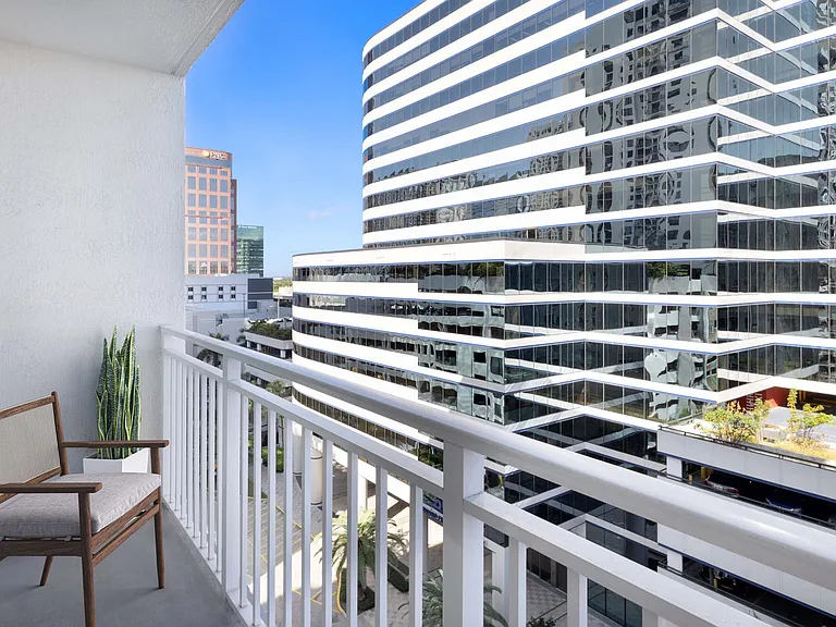 Camden Las Olas — Photo 28