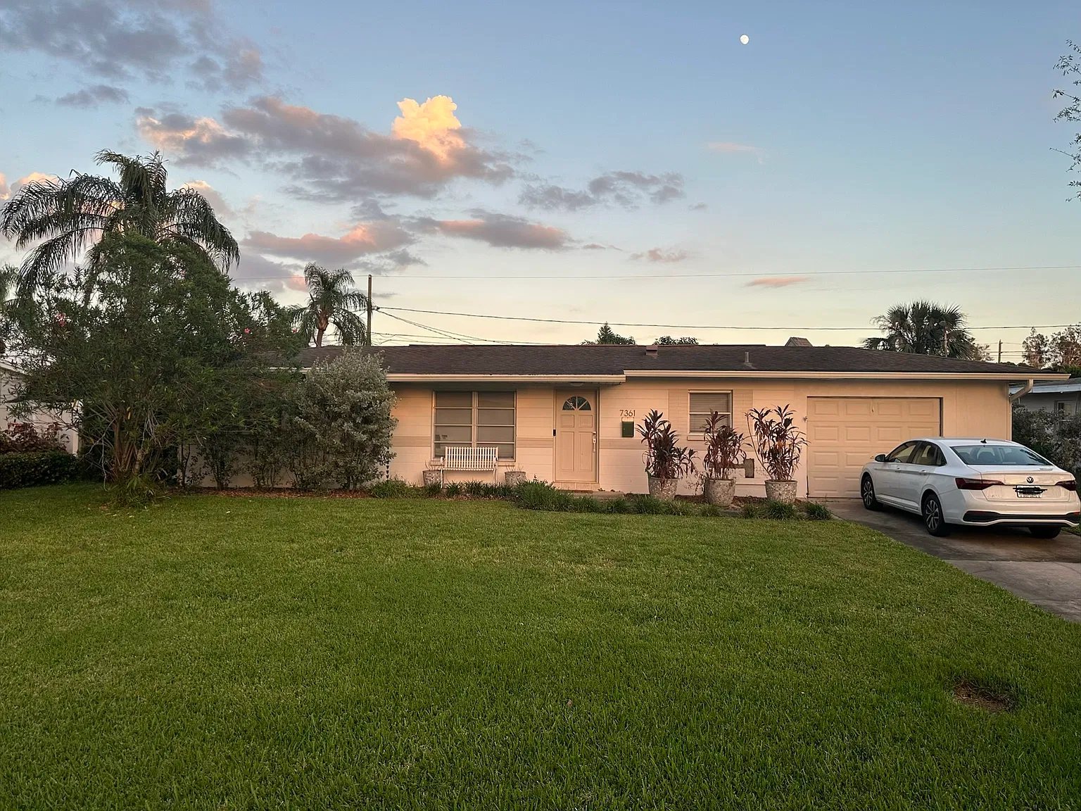 2 bed, 1059 sqft, $2,850 — Photo 1