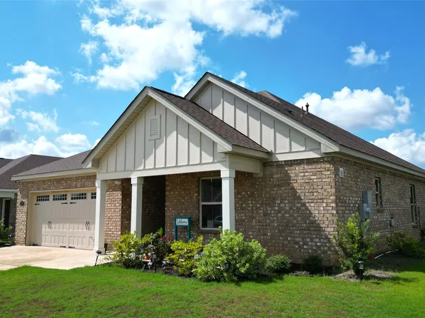 375 Kohn Dr, Millbrook, AL 36054