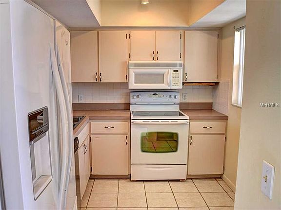 5th image of 10215 Regal Dr APT 39