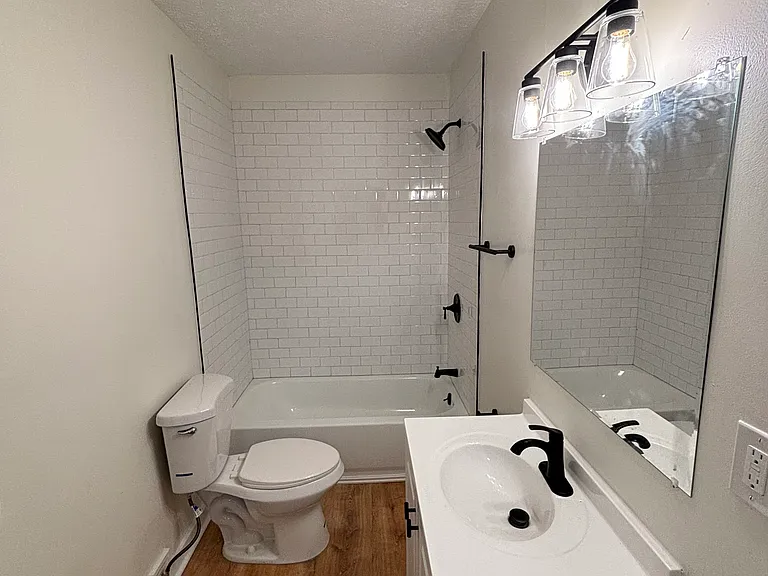 440 N Garfield Ave #440 — Photo 15