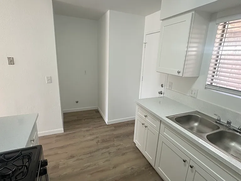 3420 S Woodland St #3420 — Photo 5