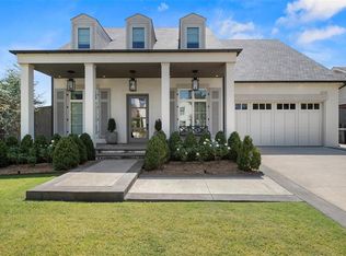 1314 Sherwood Ln, Nichols Hills, OK 73116