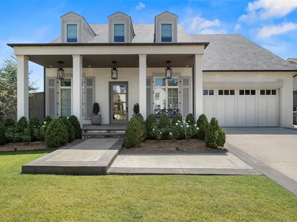 1314 Sherwood Ln, Nichols Hills, OK 73116
