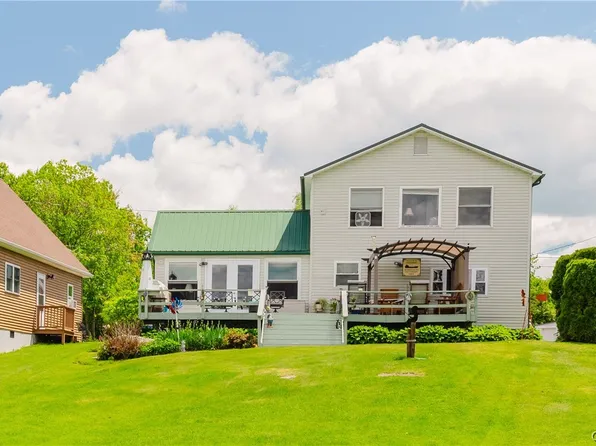40496 Riverwood Estates Ln, Clayton, NY 13624