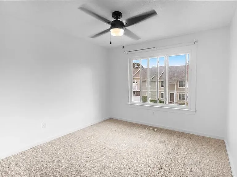 2620 Cove Point Pl — Photo 13
