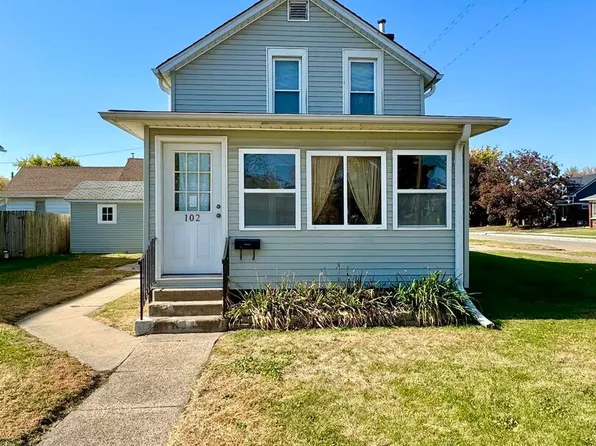 102 S 5th St, Clinton, IA 52732