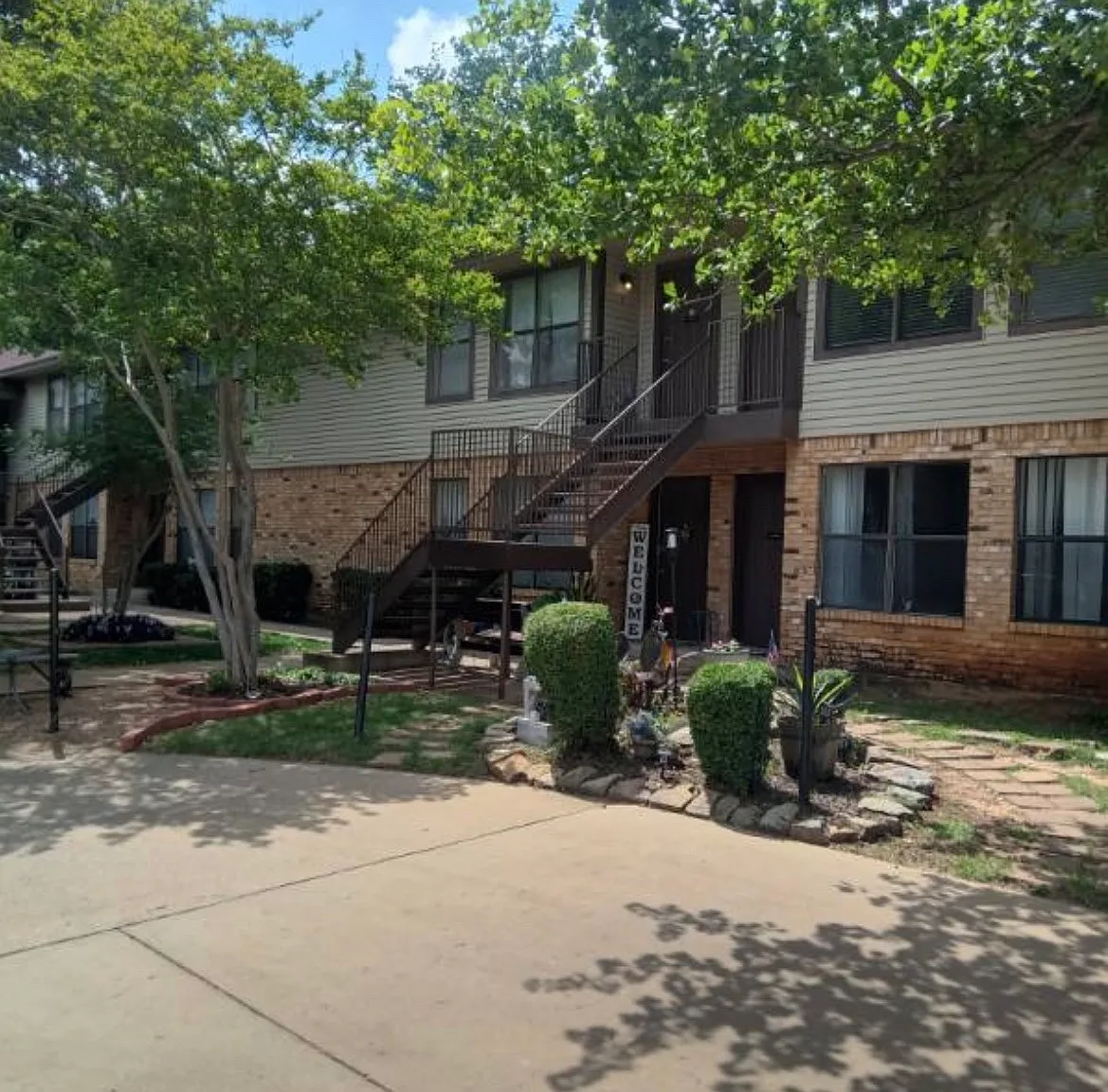 326 Peach St — Photo 3