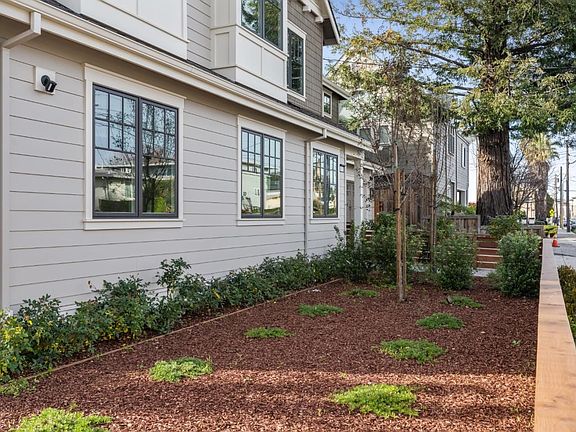 3rd image of 501 N San Mateo Dr