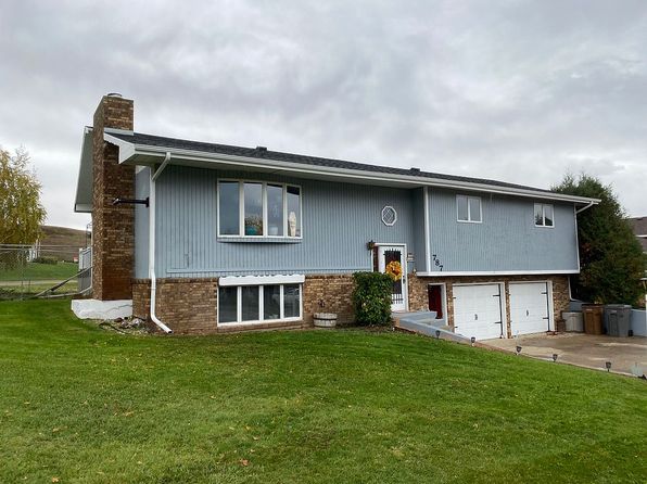 787 Paul Ln