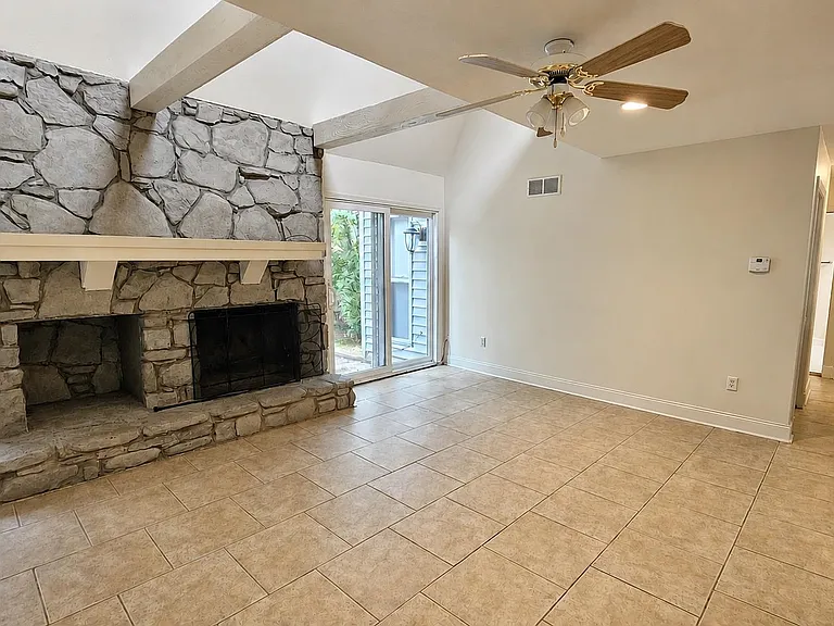 89 Ericson Rd — Photo 17