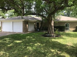 1601 Tobie Layne St, Benbrook, TX 76126