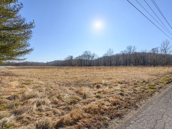 2 Bellsville Pike, Columbus, IN 47201
