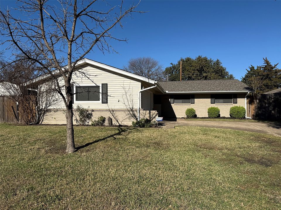 1st image of 518 Worcester Way