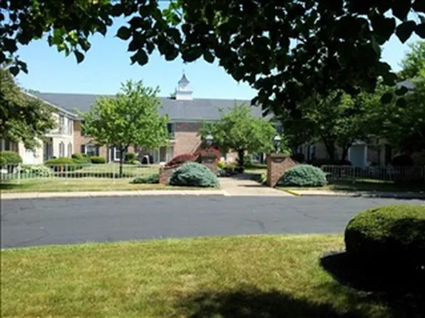 127 Stonyridge Dr, Sandusky, OH 44870