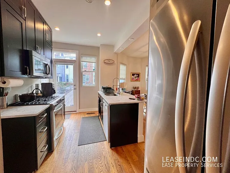 624 Lamont St NW — Photo 10