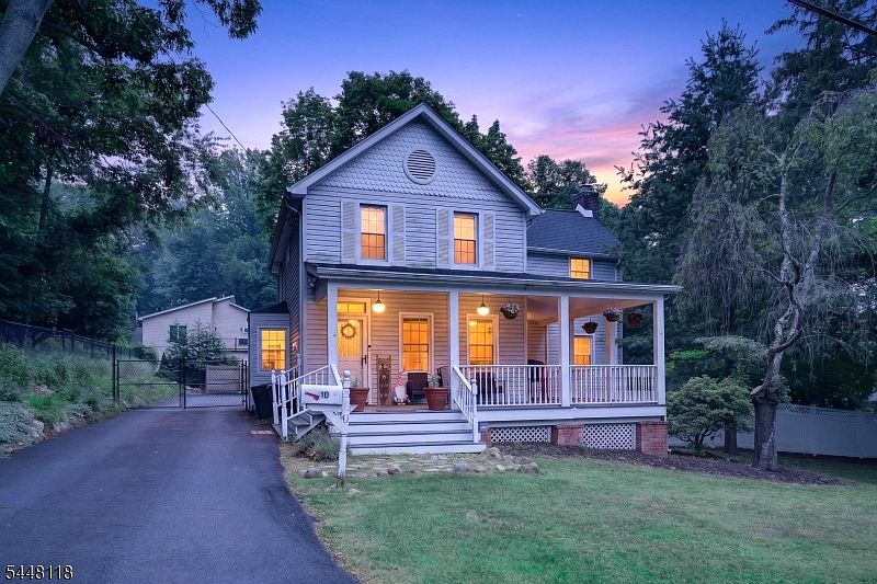 1st image of 10 Prospect Ave