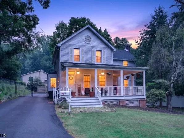 10 Prospect Ave, Woodcliff Lake Boro, NJ 07677