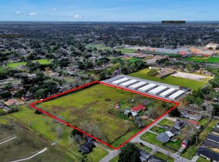 1500 S Durant St, Alvin, TX 77511