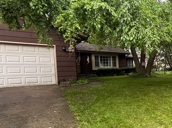 5305 Abbey Dr, McHenry, IL 60050