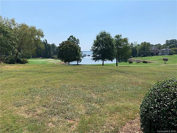 3rd image of 17300 Cove View Ct