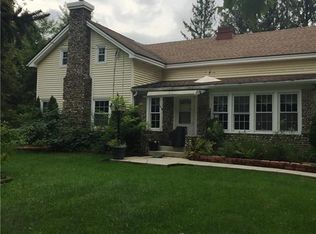 11340 Stage Rd, Akron, NY 14001