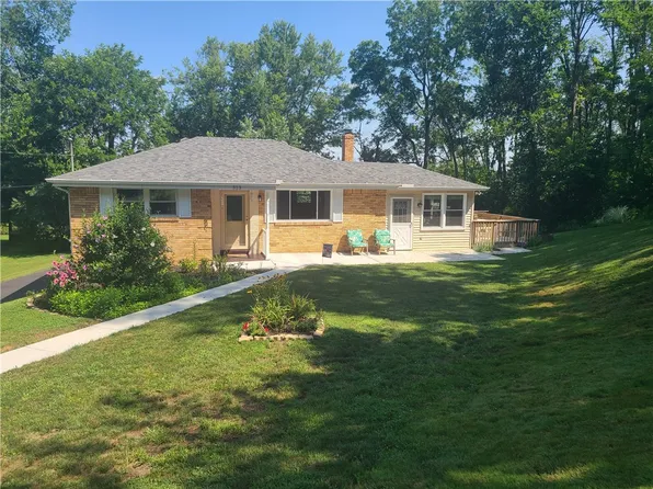 313 Roosevelt Ave, Mc Donald, PA 15057