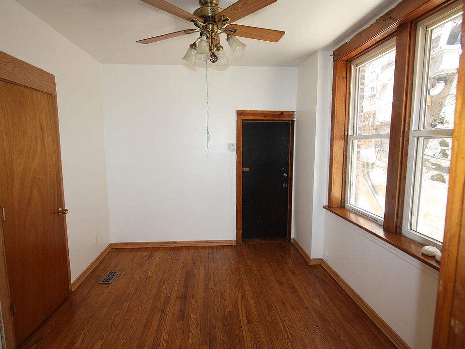 1st image of 3002 W Diversey Ave #1R