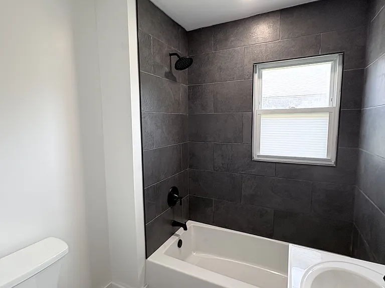 59 N Lynn Ave — Photo 1