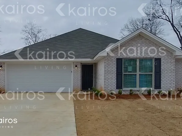 820 Heather Dr, Prattville, AL 36066