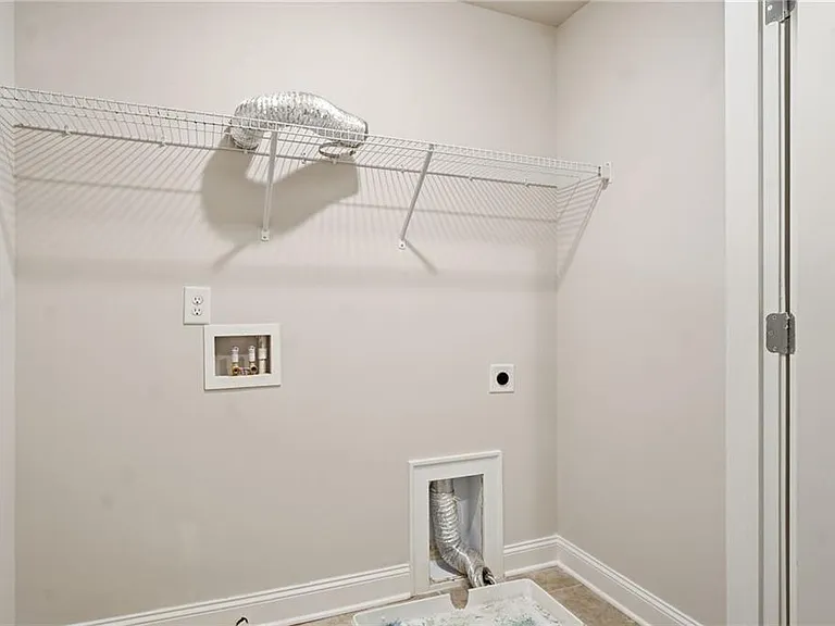 407 Lincoln St — Photo 33