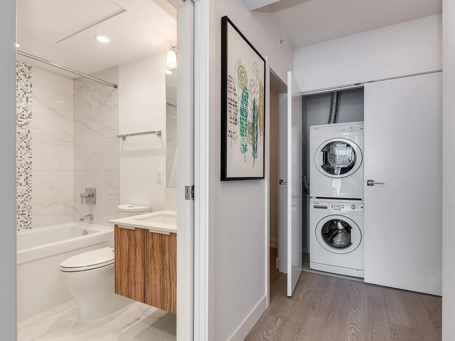 2 bed, 592 sqft, $3,600 — Photo 3