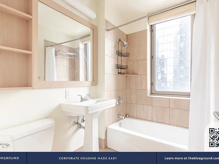 561 10th Ave #21D — Photo 10