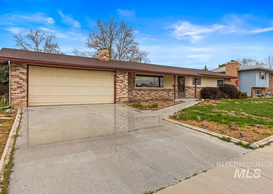 1st image of 7304 W Cedarwood Dr