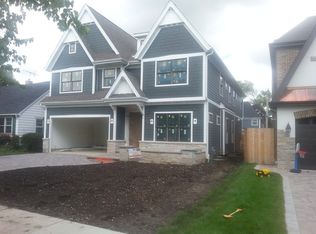 669 S Parkside Ave, Elmhurst, IL