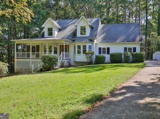 700 Woodhaven Dr, Woodstock, GA 30188