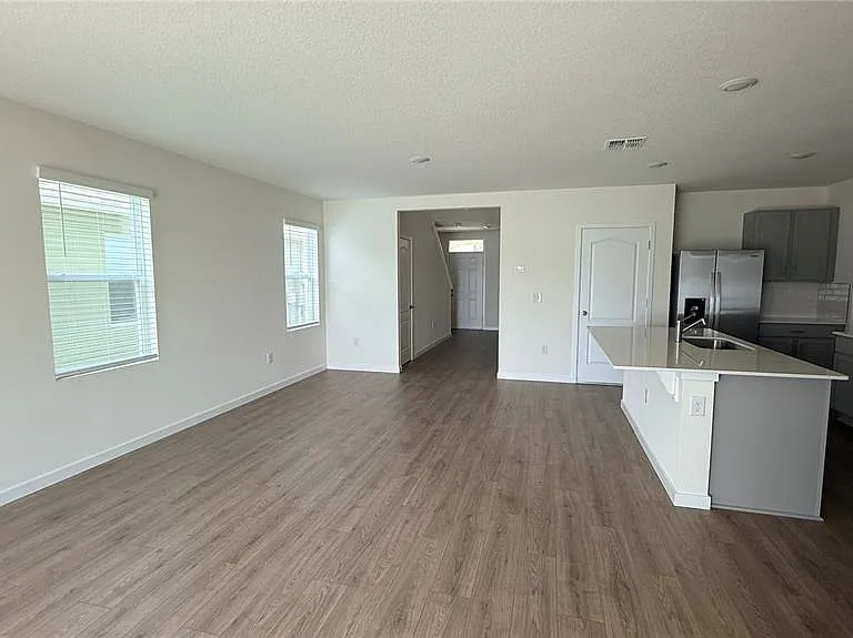2066 Walnut Creek Dr — Photo 12