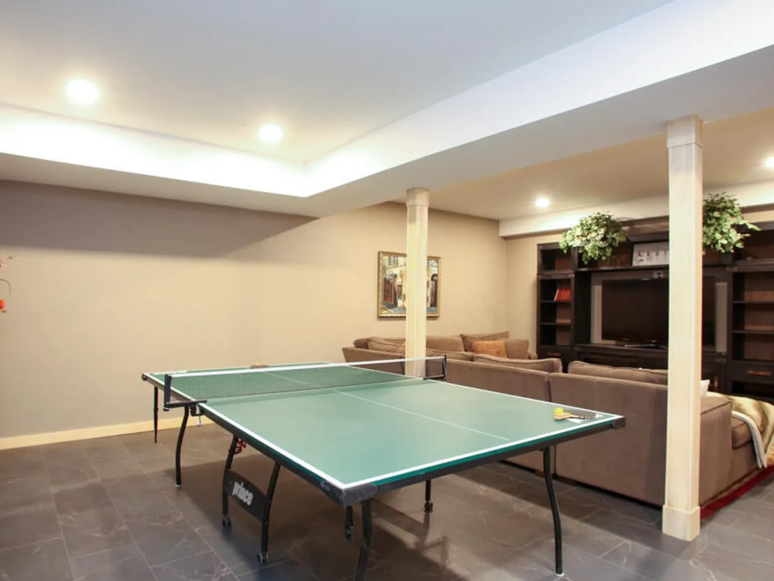 4 bed, 3.5 bath, 3000 sqft, $6,500 — Photo 1