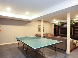 320 Lakeshore Dr, Sandisfield, MA 01255