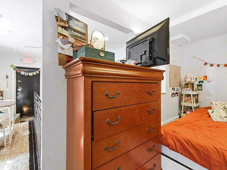 51 Brimmer St #1 — Photo 12