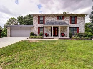 2020 Raintree Dr, Imperial, MO 63052