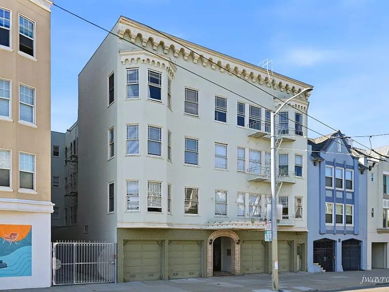 3423 Fillmore St #208 — Photo 18
