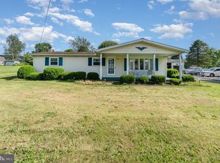 1743 W Main St, Valley View, PA 17983