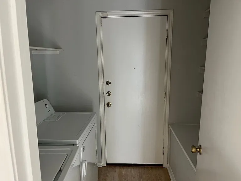 15 McLennan Oak — Photo 8