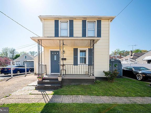 2nd image of 301 Howard St