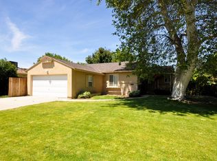 20151 Hartland St, Winnetka, CA 91306